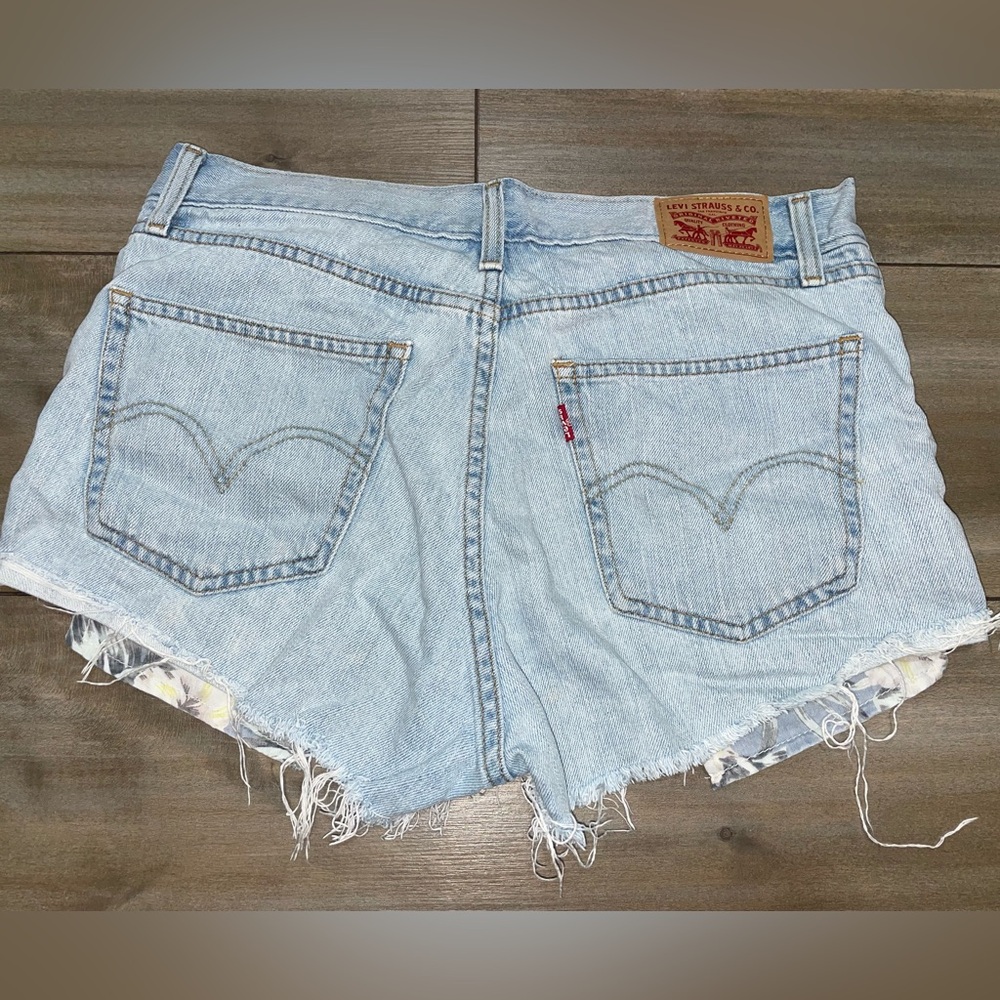 Levi’s shorts